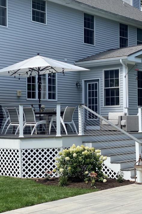 The difference between cable railings, aluminum railings and wood railings